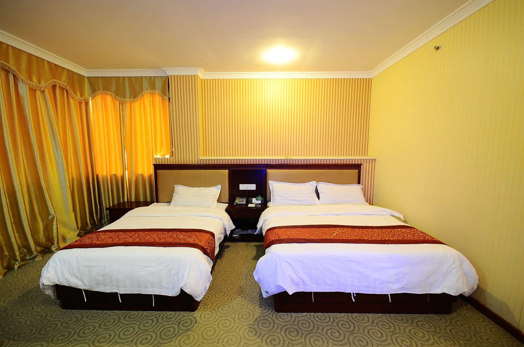 Fuhao Hotel Guangzhou Buitenkant foto