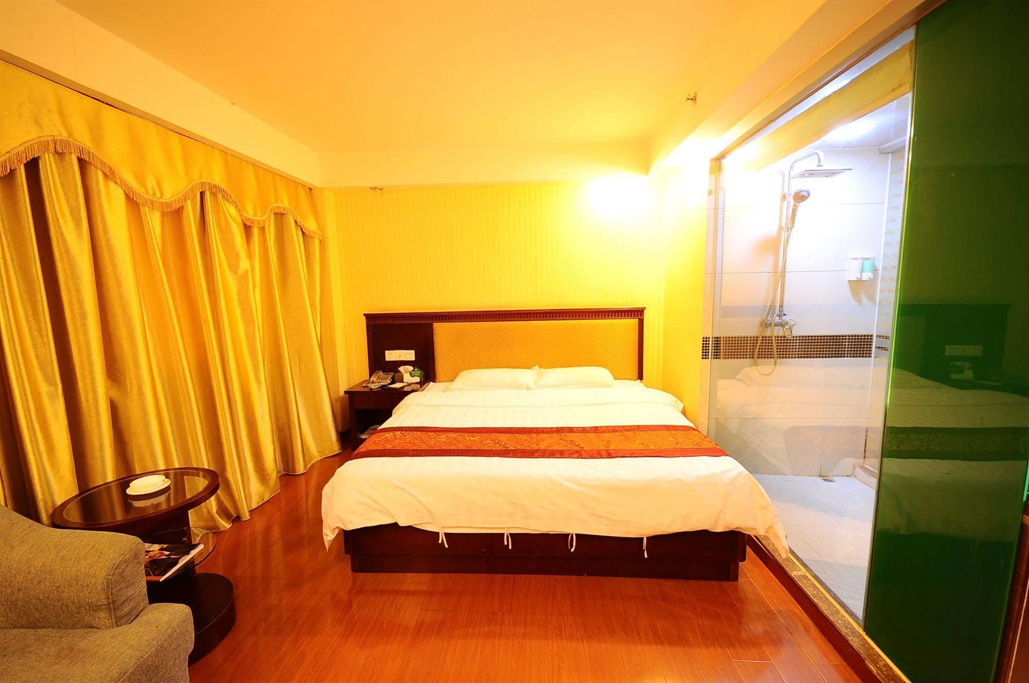 Fuhao Hotel Guangzhou Buitenkant foto
