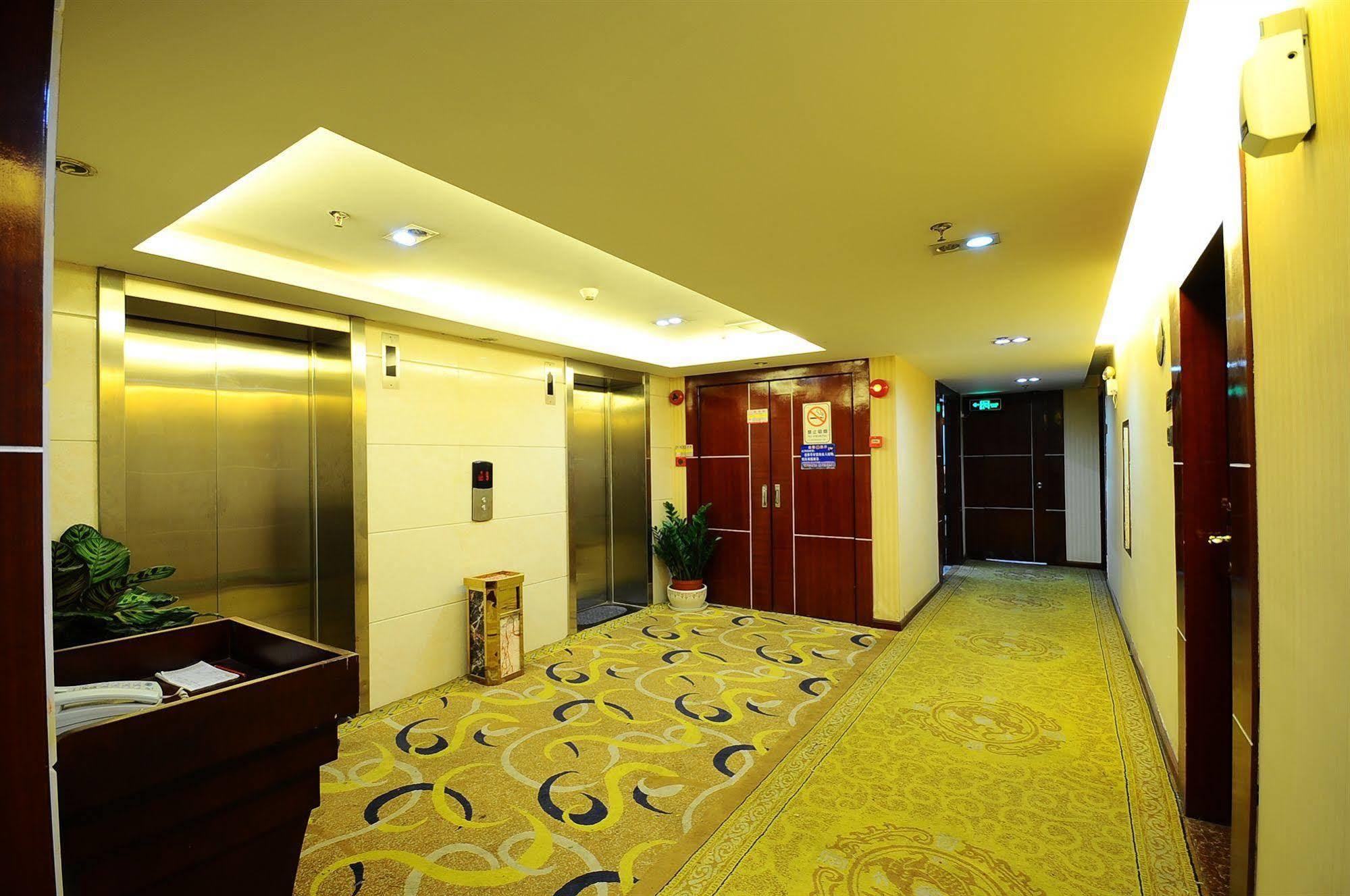 Fuhao Hotel Guangzhou Buitenkant foto